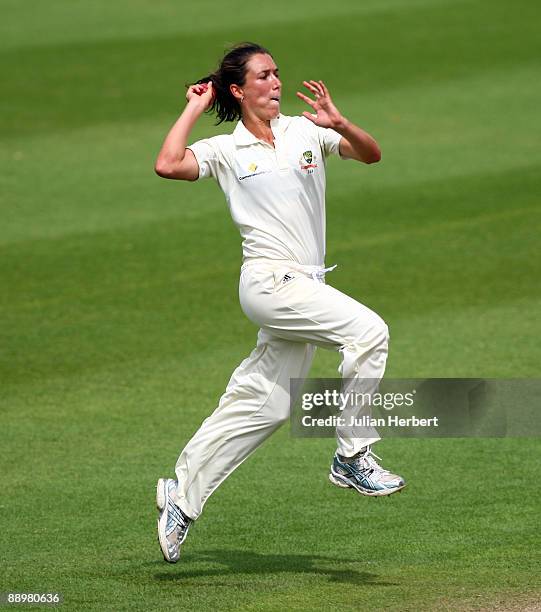 Sarah Andrews of Australia comes into bowl during The 2nd Day of The 1st Test between England Women and Australia Women at New Road on July 10, 2009...