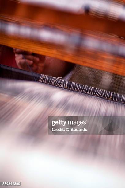 mexican sewing looms - lana foto e immagini stock