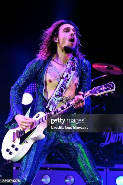 Justin Hawkins of The Darkness performs on stage at the Eventim Apollo on December 10, 2017 in London, England.