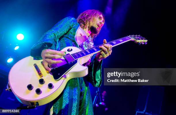 Justin Hawkins of The Darkness performs live on stage at Eventim Apollo on December 10, 2017 in London, England.