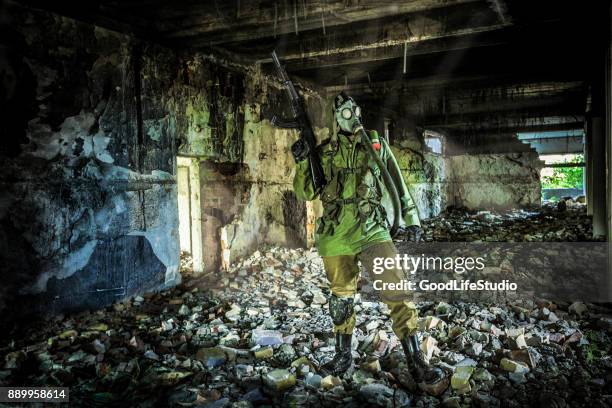 chemische oorlogsvoering - chemical warfare stockfoto's en -beelden