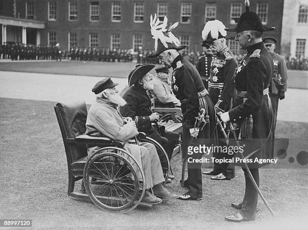 Prince Arthur, Duke of Connaught and Strathearn visits Chelsea pensioners on Founders' Day at the Royal Hospital Chelsea, London, 26th May 1926. The...