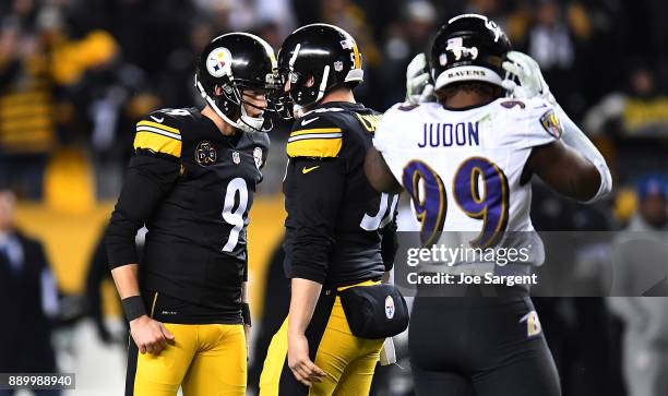 Chris Boswell of the Pittsburgh Steelers celebrates with Kameron Canady after a field goal in the fourth quarter during the game against the...