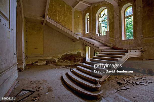 Run Down Inn 1,071 Run Down Hotel Stock Photos, High-Res Pictures, and Images ...
