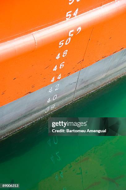 close-up of a load line on a ship's bow - waterline stock pictures, royalty-free photos & images