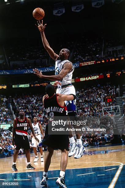 215 Thurl Bailey Photos & High Res Pictures Getty Images