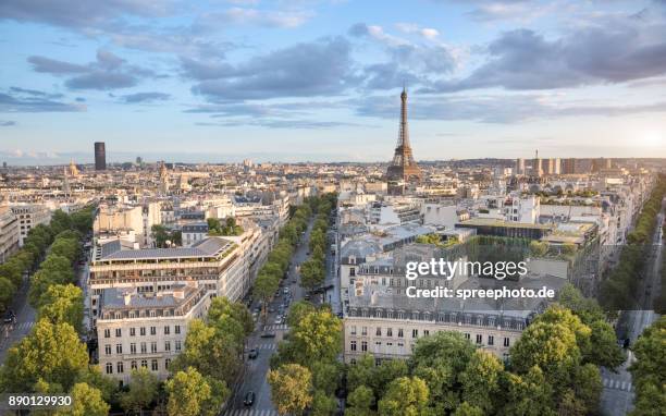 france, europe, paris cityscape panorama with eiffel tower - de paris stock pictures, royalty-free photos & images