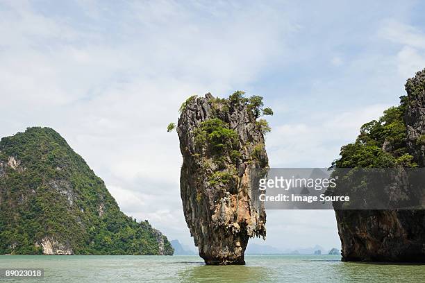 ko tapu island thailand - james bond island stock pictures, royalty-free photos & images