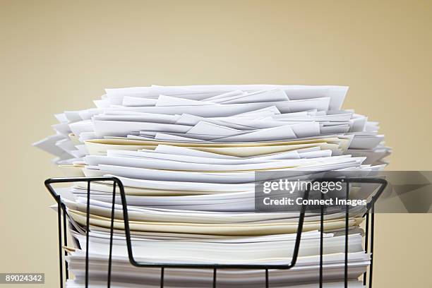 Overloaded Inbox Photos and Premium High Res Pictures - Getty Images