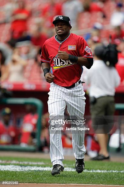 Futures All-Star Eric Young of the Colorado Rockies runs onto the field during the 2009 XM All-Star Futures Game at Busch Stadium on July 12, 2009 in...