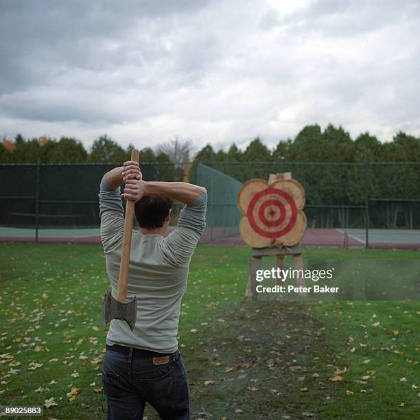 axe throwing - axe throwing stock pictures, royalty-free photos & images