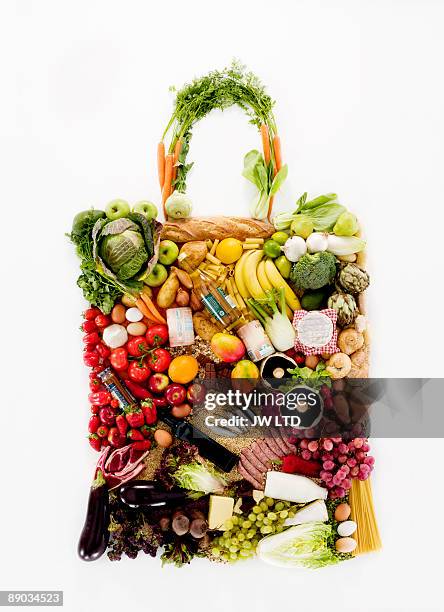 fruit and vegetables in shape of shopping bag - oggetti dall'alto foto e immagini stock