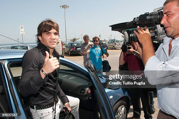 Nicolas Bertolo, new player of U.S. Citta di Palermo football club, arrives at Falcone-Borsellino airport on July 15, 2009 in Cinisi near Palermo,...