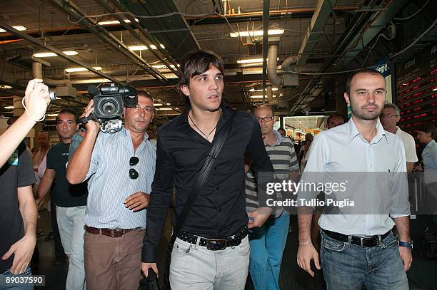 Nicolas Bertolo, new player of U.S. Citta di Palermo football club, arrives at Falcone-Borsellino airport on July 15, 2009 in Cinisi near Palermo,...