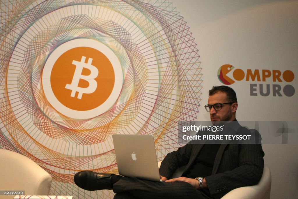 ITALY-BITCOIN-COMPRO-EURO-CRYPTOCURRENCY