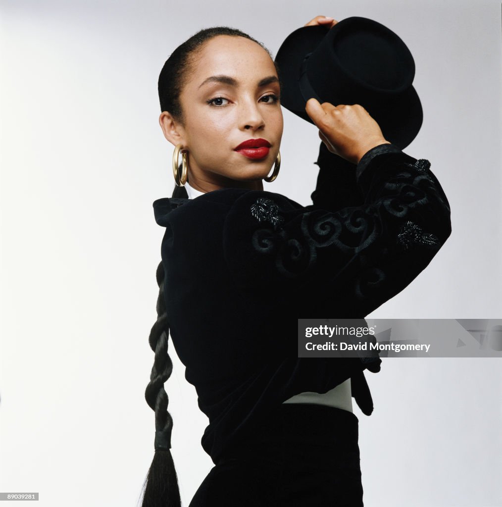 Samea Singer Nigerian-British singer Sade Adu or Sade, circa 1980. Nachrichtenfoto ...