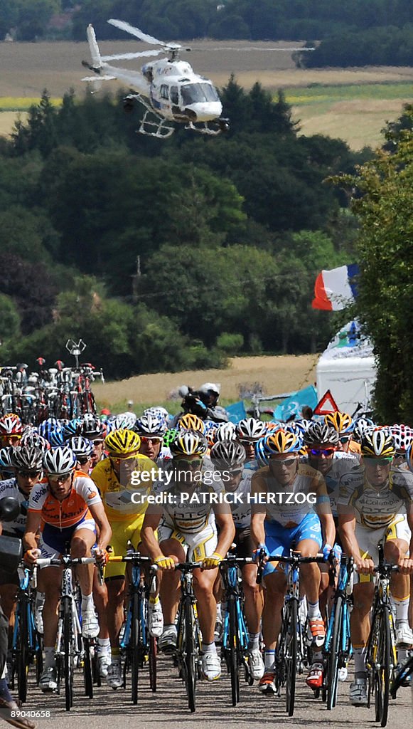 Yellow jersey of overall leader, French