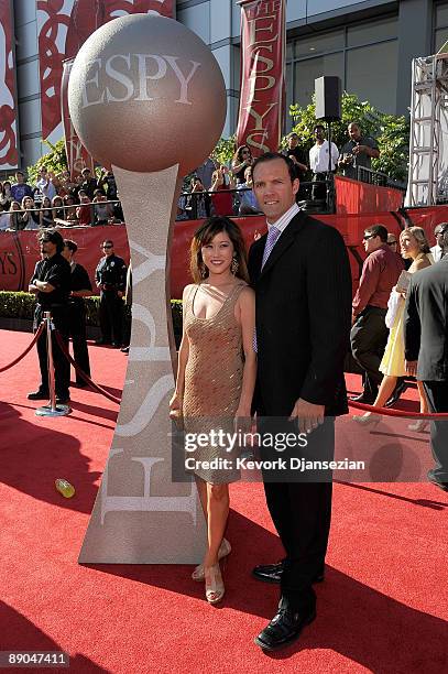62 Bret Hedican Kristi Yamaguchi Photos & High Res Pictures - Getty Images