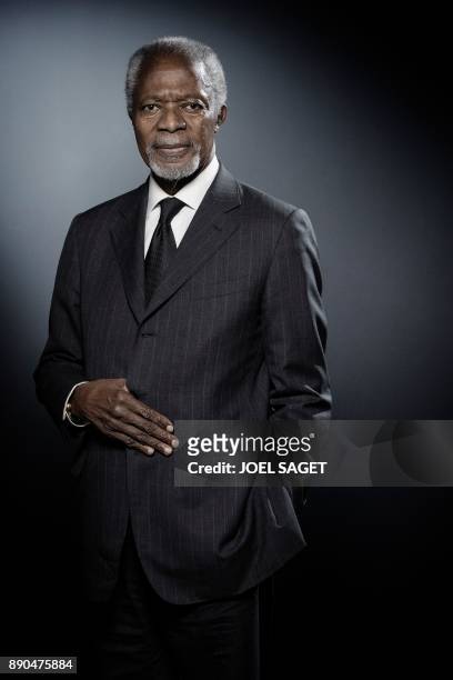 Former United Nations secretary-general Kofi Annan poses during a photo session in Paris on December 11, 2017.