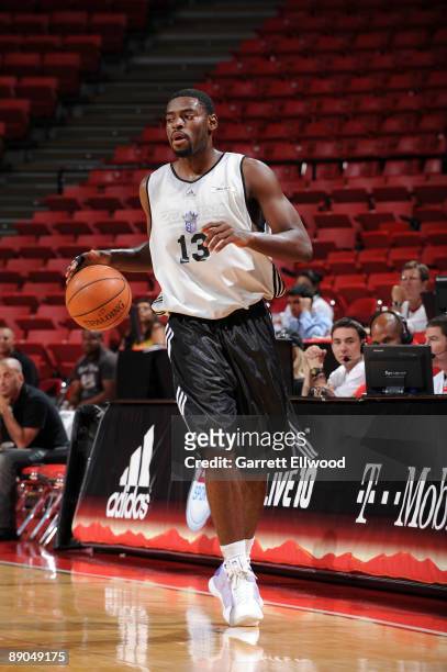 Tyreke Evans of the Sacramento Kings moves the ball against the NBA D-League Select Team during NBA Summer League presented by EA Sports on July 15,...