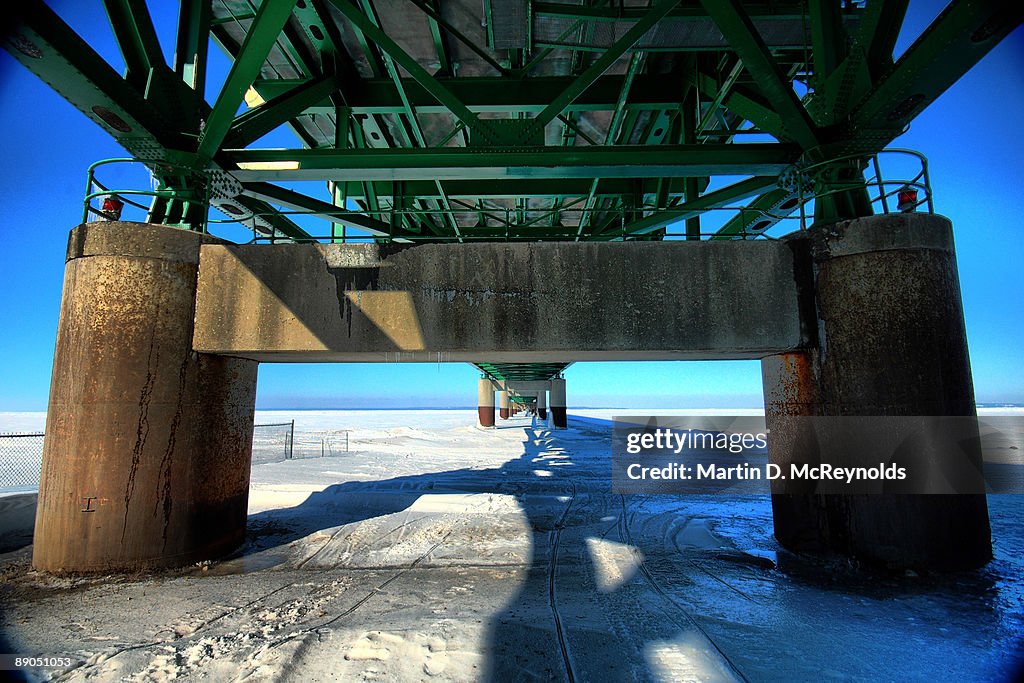 Mackinac bridge