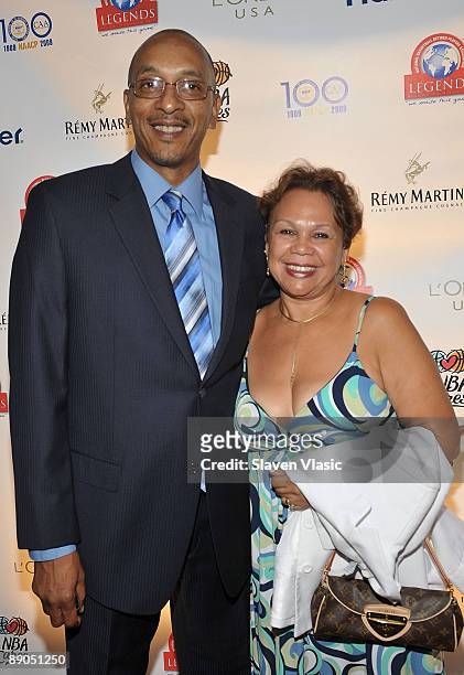 Former NBA player Geoff Huston and wife Lucy attend the Legends & Legacy: A Salute To 100 Years of Change at Gotham Hall on July 15, 2009 in New York...