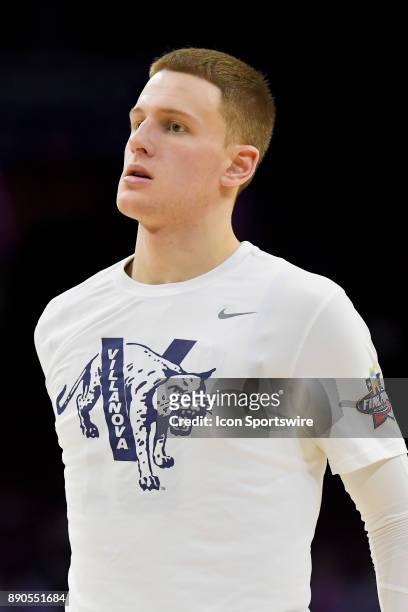 Villanova Wildcats guard Donte DiVincenzo warms up at half time during the college basketball game between the La Salle Explorers and the Villanova...