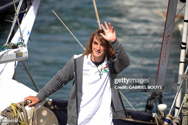 Zac Sunderland of the US arrives at Marina Del Rey, California, on July 2009. The 17 year old teenager became the youngest person to circumnavigate...