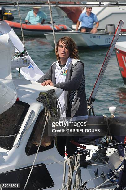 Zac Sunderland of the US arrives at Marina Del Rey, California, on July 2009. The 17 year old teenager became the youngest person to circumnavigate...