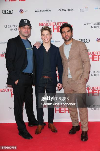 Marc Rothemund, Philip Noah Schwarz and Elyas M'Barek during the 'Dieses bescheuerte Herz' premiere at Mathaeser Filmpalast on December 11, 2017 in...