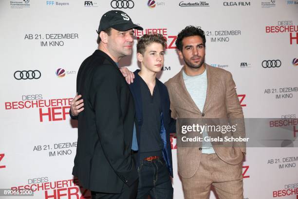 Marc Rothemund, Philip Noah Schwarz and Elyas M'Barek during the 'Dieses bescheuerte Herz' premiere at Mathaeser Filmpalast on December 11, 2017 in...