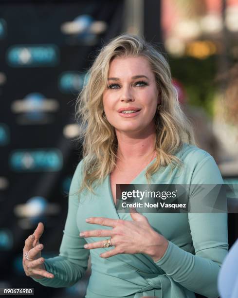 Rebecca Romijn visits "Extra" at Universal Studios Hollywood on December 11, 2017 in Universal City, California.