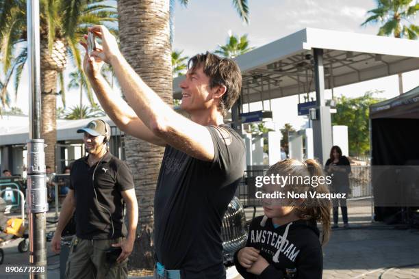 Jerry O'Connell and Charlie Tamara Tulip O'Connell visit "Extra" at Universal Studios Hollywood on December 11, 2017 in Universal City, California.