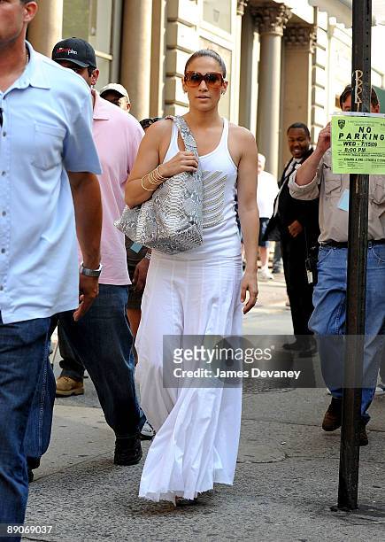 Jennifer Lopez on location for "The Back-Up Plan" on the streets of Manhattan on July 16, 2009 in New York City.