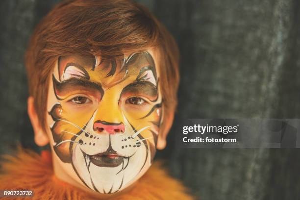 lion face paint - face paint kids bildbanksfoton och bilder