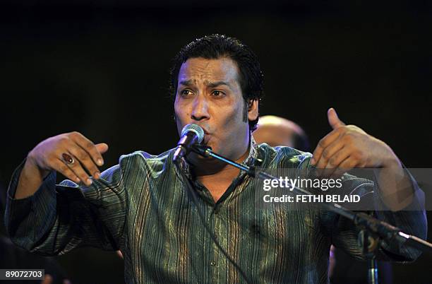 Col Muazzam 16 Muazzam Ali Khan Stock Photos, High-Res Pictures, and Images - Getty ...