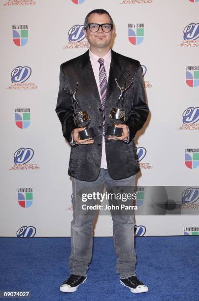 Aleks Syntek poses in the press room during Univision's 2009 Premios Juventud Awards at Bank United Center on July 16, 2009 in Coral Gables, Florida.