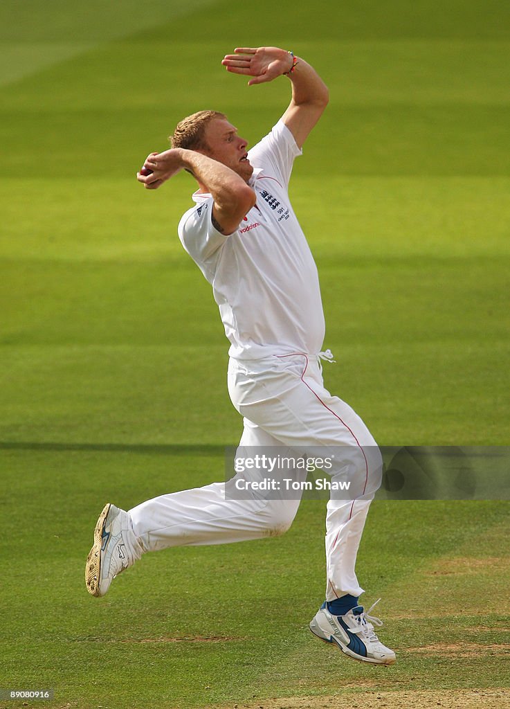 England v Australia - npower 2nd Ashes Test: Day Two