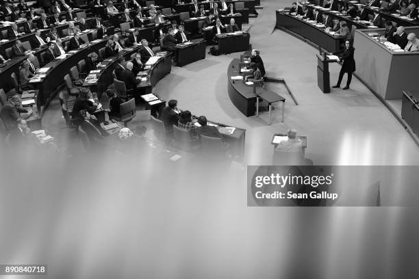 Parliamentarians at the Bundestag debate German foreign military missions prior to voting over their extension on December 12, 2017 in Berlin,...