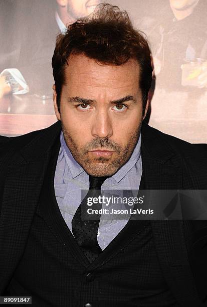 Actor Jeremy Piven attends the sixth season premiere of HBO's "Entourage" at Paramount Studios on July 9, 2009 in Los Angeles, California.