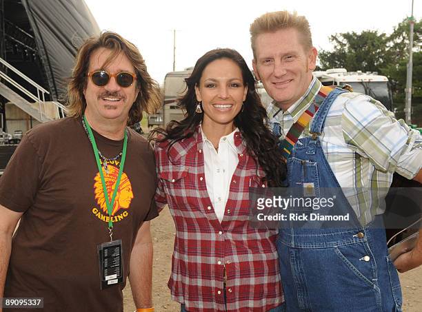 Comedian Bruce Williams of Williams and Ree and Joey Martin Feek and Rory Lee Feek of singer/Songwriter duo Joey + Rory pose backstage at the 17th...