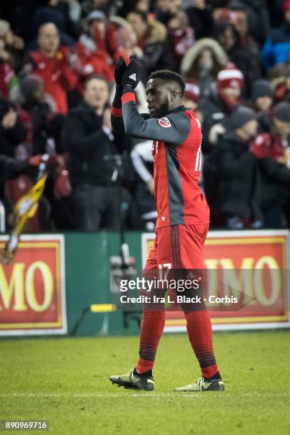 Jozy Altidore of Toronto FC claps to the fans as he is substituted out in the 2nd half of the 2017 Audi MLS Championship Cup match between Toronto FC...