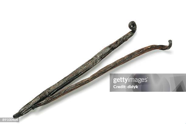 gut getrocknete vanillebohnen - vanilleeis stock-fotos und bilder