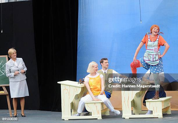 Princess Gloria von Thurn und Taxis and Lena Ottenbacher during the play 'Pippi Langstrumpf' at the Thurn and Taxis castle festival on July 19, 2009...