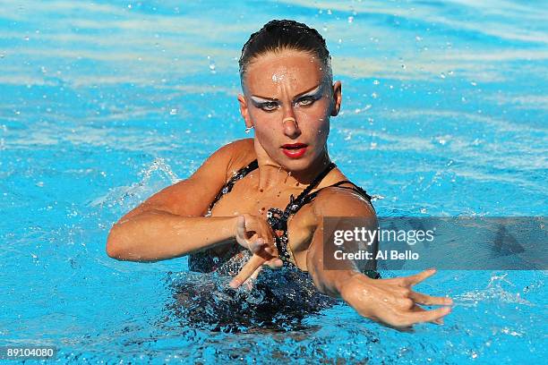 Natalia Ishchenko of Russian Federation competes in the Technical Solo Synchronised Swimming at the Stadio del Nuoto Sincronizzato on July 19, 2009...