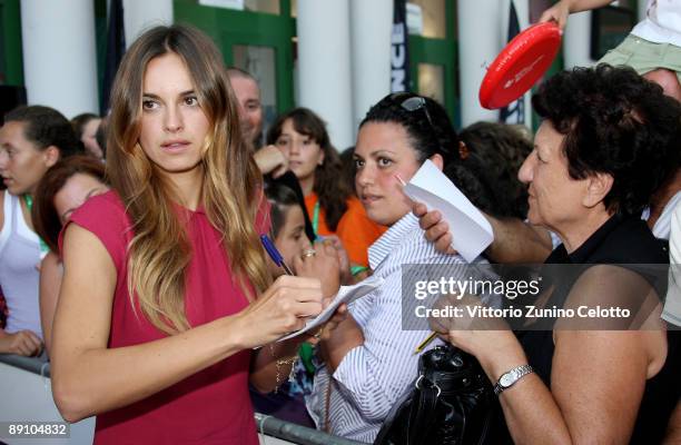 Actress Kasia Smutniak acknowledges the applause of the fans during the 2009 Giffoni Experience on July 19, 2009 in Salerno, Italy.