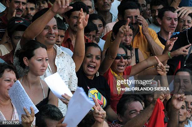 Members of the Honduran Liberal Party protest in support of Honduran ousted President Manuel Zelaya in Santa Barbara departament, 200 km northwest of...