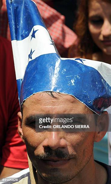 Supporter of the Honduran Liberal Party protests in support of Honduran ousted President Manuel Zelaya in Santa Barbara, 200 km northwest of...