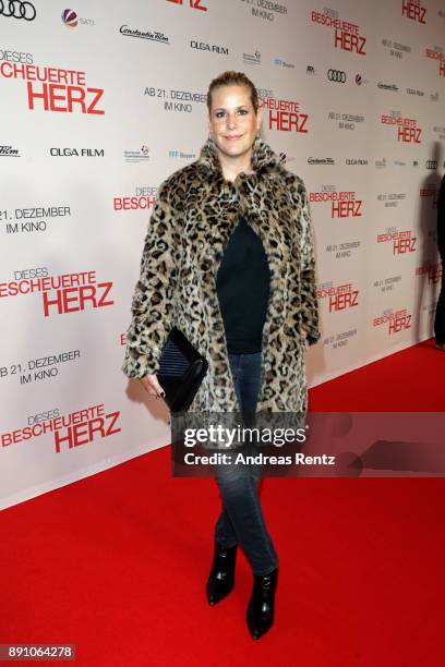 Anika Decker attends the 'Dieses bescheuerte Herz' premiere on December 12, 2017 in Berlin, Germany.