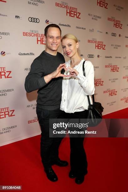 Vinzenz Kiefer and his wife Masha Tokareva attend the 'Dieses bescheuerte Herz' premiere on December 12, 2017 in Berlin, Germany.